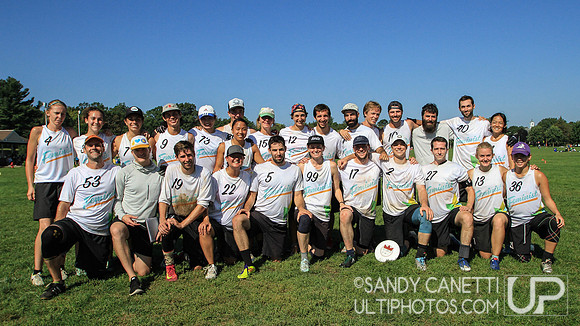 Sunday Action - 2017 USAU Northeast Regionals