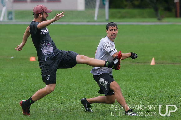 Sunday - Mixed Round 1 - 2016 USAU Northeast Regionals