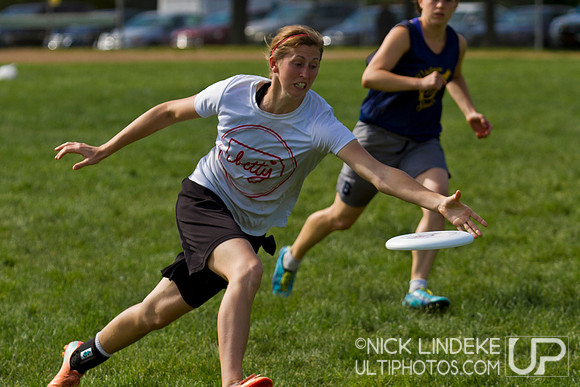 2014 USAU D-I College Champs Saturday Action