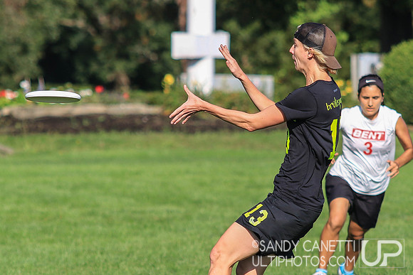 Sunday Action - 2017 USAU Northeast Regionals