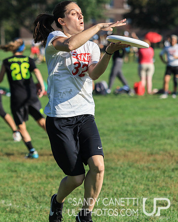 Sunday Action - 2017 USAU Northeast Regionals