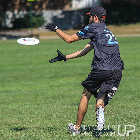 Sunday Action - 2017 USAU Northeast Regionals