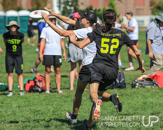 Sunday Action - 2017 USAU Northeast Regionals