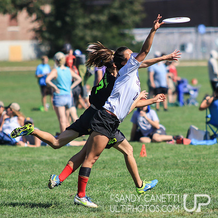 Sunday Action - 2017 USAU Northeast Regionals