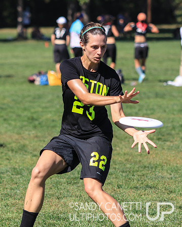 Sunday Action - 2017 USAU Northeast Regionals