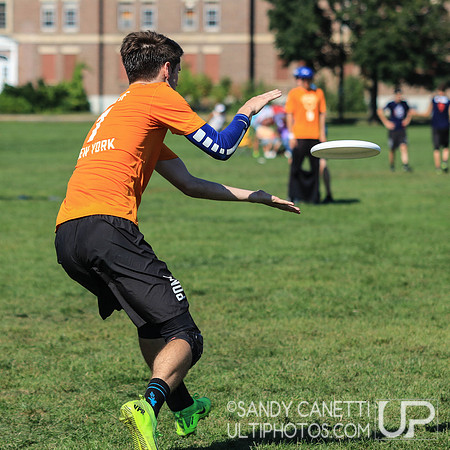 Sunday Action - 2017 USAU Northeast Regionals