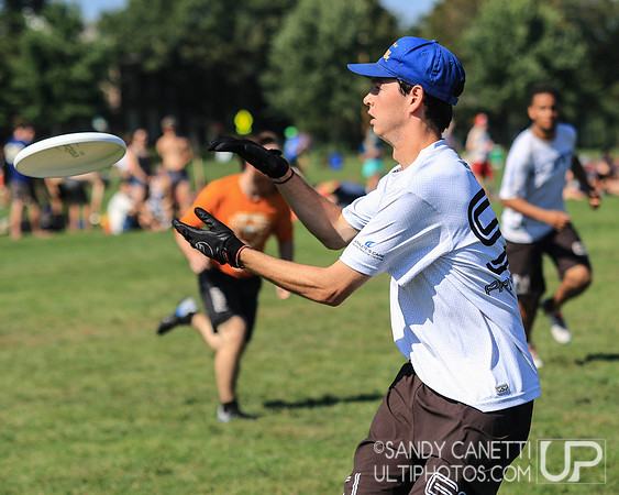 Sunday Action - 2017 USAU Northeast Regionals