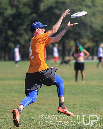 Sunday Action - 2017 USAU Northeast Regionals