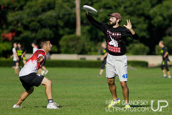 Sunday Action -- 2017 USAU Northeast Regionals
