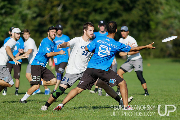 Sunday Action -- 2017 USAU Northeast Regionals