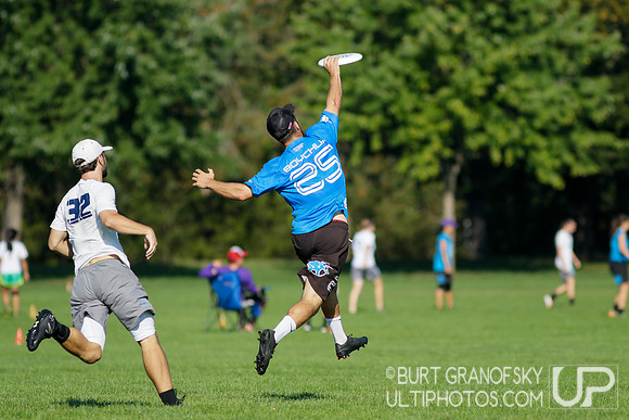 Sunday Action -- 2017 USAU Northeast Regionals