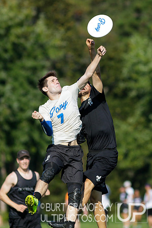 Sunday Action -- 2017 USAU Northeast Regionals