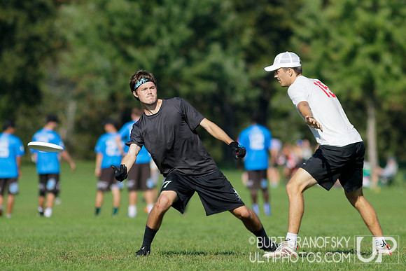 Sunday Action -- 2017 USAU Northeast Regionals