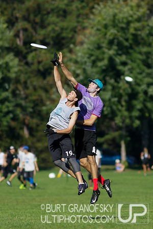 Sunday Action -- 2017 USAU Northeast Regionals
