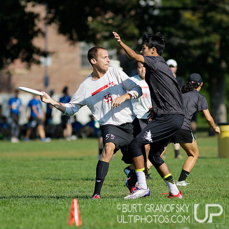 Sunday Action -- 2017 USAU Northeast Regionals