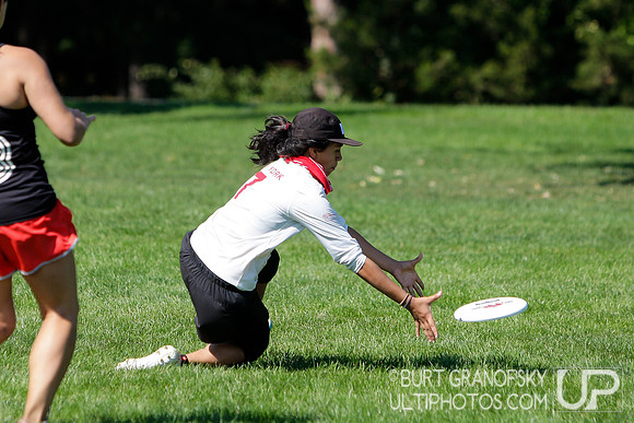 Sunday Action -- 2017 USAU Northeast Regionals