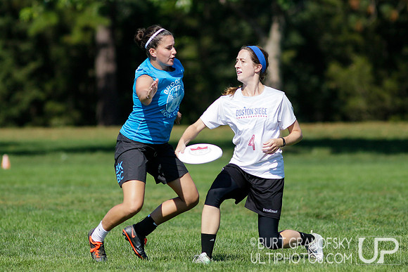 Sunday Action -- 2017 USAU Northeast Regionals