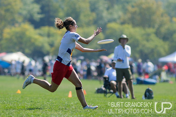 Sunday Action -- 2017 USAU Northeast Regionals
