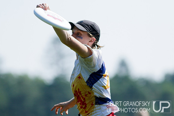 Sunday Action -- 2017 USAU Northeast Regionals