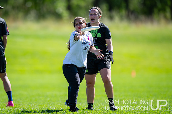 Crossover round play at US International Club Championships
