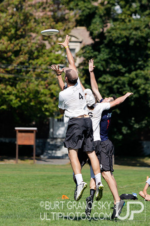 Sunday Action -- 2017 USAU Northeast Regionals