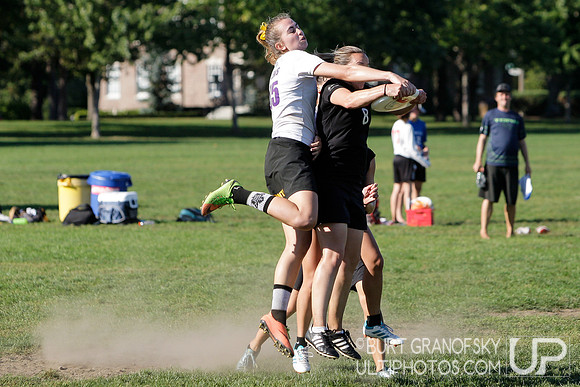 Sunday Action -- 2017 USAU Northeast Regionals