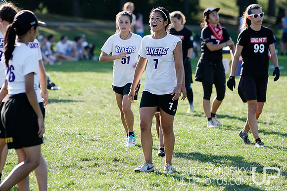 Sunday Action -- 2017 USAU Northeast Regionals