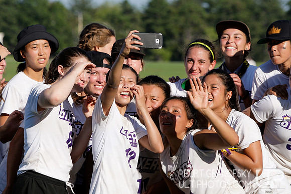 Sunday Action -- 2017 USAU Northeast Regionals