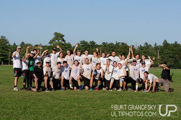 Sunday Action -- 2017 USAU Northeast Regionals
