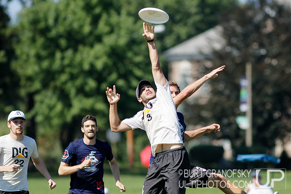 Sunday Action -- 2017 USAU Northeast Regionals