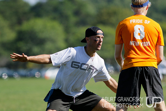 Sunday Action -- 2017 USAU Northeast Regionals