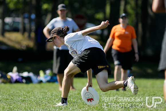 Sunday Action -- 2017 USAU Northeast Regionals