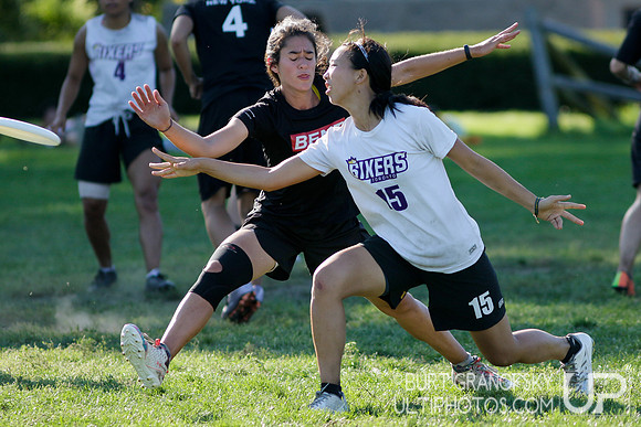 Sunday Action -- 2017 USAU Northeast Regionals