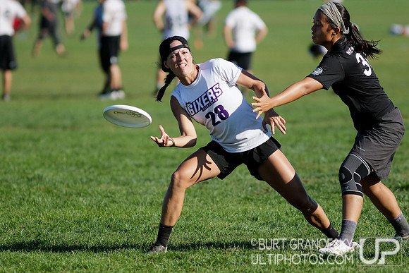 Sunday Action -- 2017 USAU Northeast Regionals