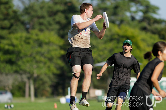 Sunday Action -- 2017 USAU Northeast Regionals
