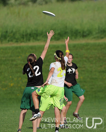 Saturday 4:45pm Girls 1v1 Crossover games