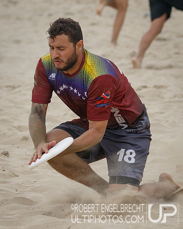 WFDF 2017 World Championships of Beach Ultimate © 2017 Robert E