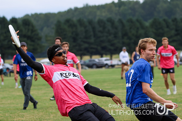 Round 2 at Select Flight West: Red Lotus v Make it Rain