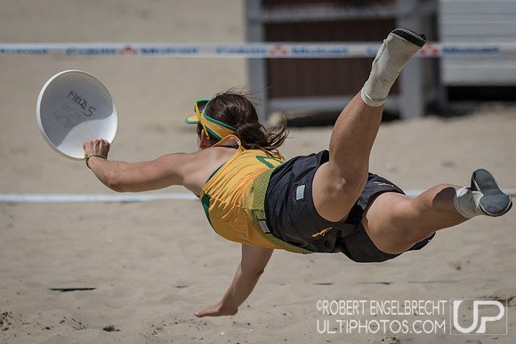WFDF 2017 World Championships of Beach Ultimate © 2017 Robert E