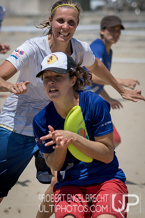 WFDF 2017 World Championships of Beach Ultimate © 2017 Robert E