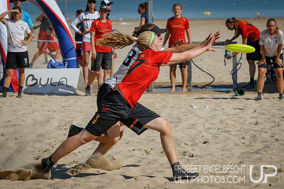 WFDF 2017 World Championships of Beach Ultimate © 2017 Robert E