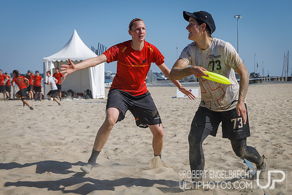 WFDF 2017 World Championships of Beach Ultimate © 2017 Robert E