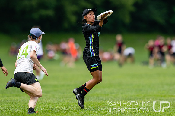 Ellipsis vs La Septima in pool play at World Ultimate Club Championships