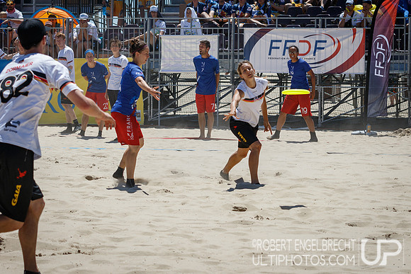 WFDF 2017 World Championships of Beach Ultimate © 2017 Robert E
