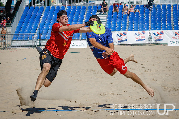 WFDF 2017 World Championships of Beach Ultimate © 2017 Robert E