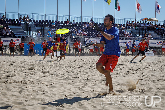 WFDF 2017 World Championships of Beach Ultimate © 2017 Robert E