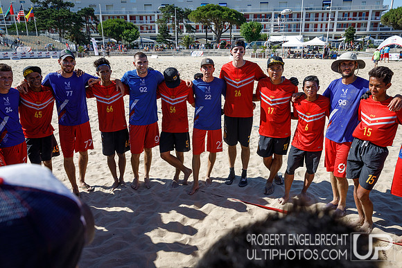 WFDF 2017 World Championships of Beach Ultimate © 2017 Robert E