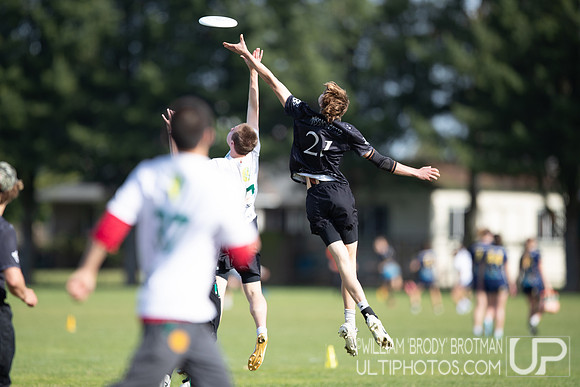 Day 2 of the USA Ultimate D-I College Championships