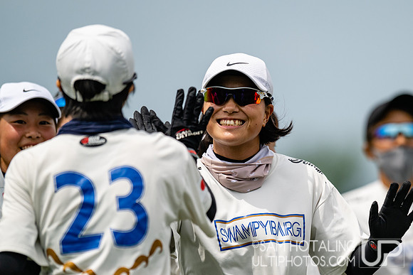 Chicago Nemesis vs Swampybarg in pool play at World Ultimate Club Championships