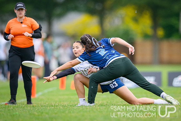 Pool play at USAU D-I College Championships